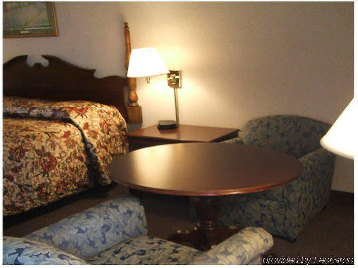Red Carpet Inn And Suites Скрантон Экстерьер фото